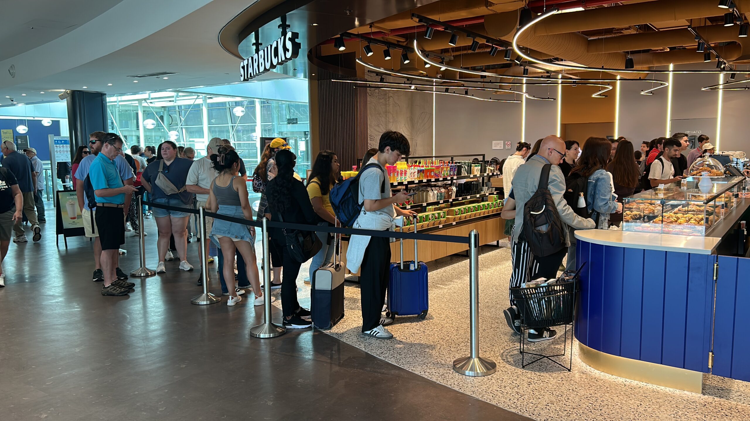 Grandi Stazioni Retail Starbucks Apre A Roma Termini